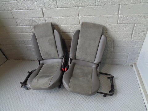 Discovery 2 Dickie Seats Pair Grey Fabric Cloth 3rd Row Land Rover R18044
