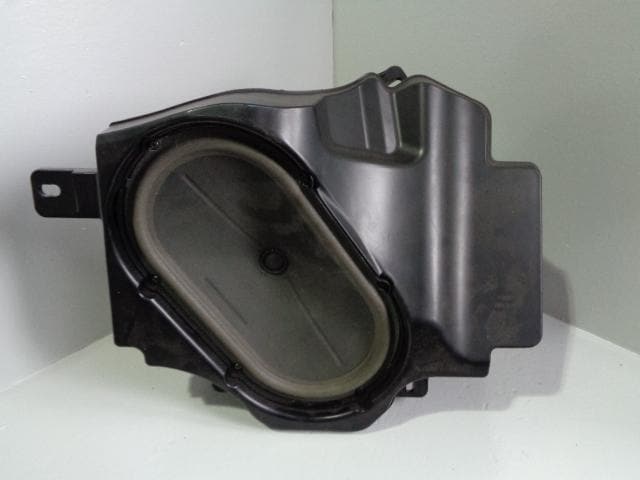 Range Rover L322 Harman Kardon Subwoofer Speaker XQA500060 -