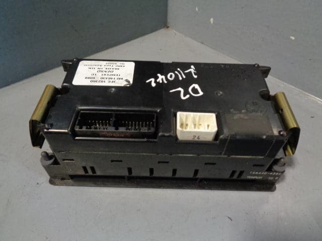 Discovery 2 Air Con Control Panel JFC102350 Conditioning