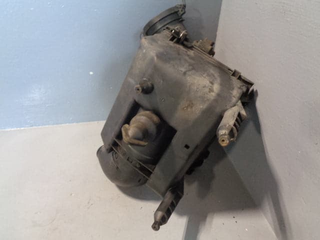 Discovery 2 Air Box Filter Housing TD5 15p Land Rover 2002