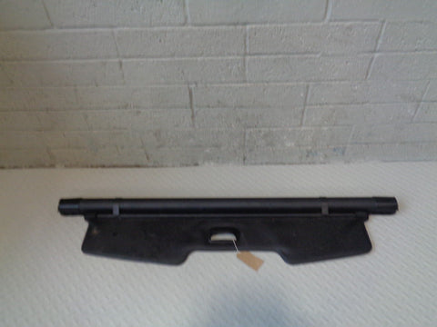 Range Rover Sport Retractable Load Cover in Black L320 2005 to 2013 K15014