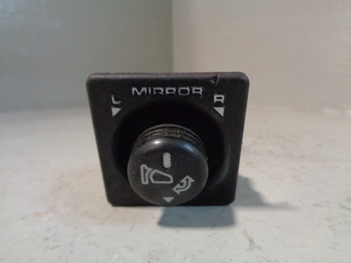 Discovery 2 Electric Mirror Adjust Switch for Power Fold Land Rover 1998 to 2004