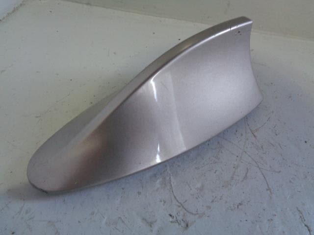 BMW 730d Roof Aerial Shark Fin Cover in Cashmere Silver F01