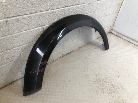 Discovery 4 Wheel Arch Trim Front Off Side Santorini Black Land Rover D27056