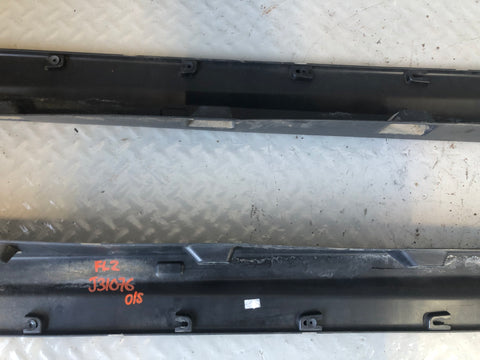 Freelander 2 Sill Cover Trims Pair Land Rover 2006 to 2014 Black Plastic J31076
