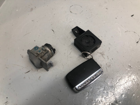 Range Rover Evoque Key Remote and Blade with Door Lock 2011 to 2015 L03066