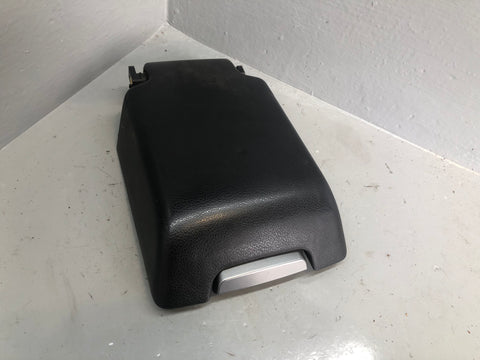 Discovery 3 Centre Console Lid Armrest Grain Leather Land Rover K02066