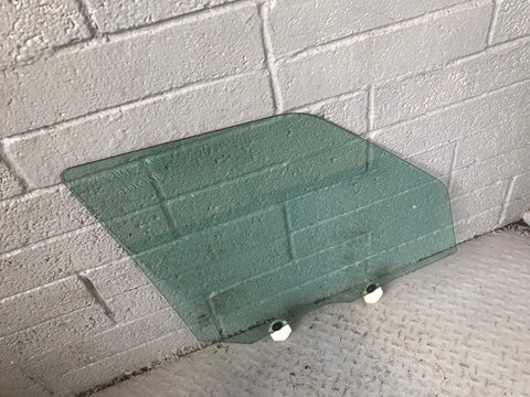 Discovery 3 Window Glass Near Side Front Land Rover 2004 to 2009 K02066