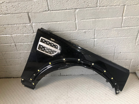 Discovery 4 Front Wing Off Side Santorini Black LRC 820 2009 to 2016 D27056