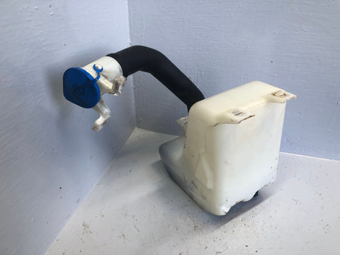 Freelander 1 Washer Bottle Windscreen 2 x Pumps Land Rover 1998 to 2006