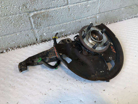 Discovery 4 Hub Near Side Front with ABS Sensor Land Rover 2009 to 2016 J23096