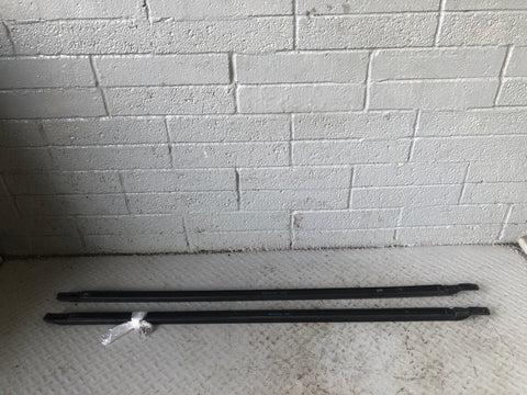 Discovery 4 Roof Rails Three Quarter Length Roof Bars Land Rover D13086