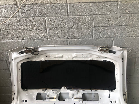 Discovery Sport Tailgate with Glass Fuji White L550 Land Rover 2014 to 2025