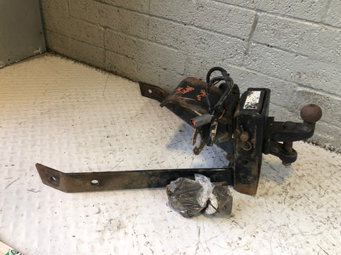 Discovery 2 Tow Bar with Single Electrics Land Rover 1998 to 2004 L14106