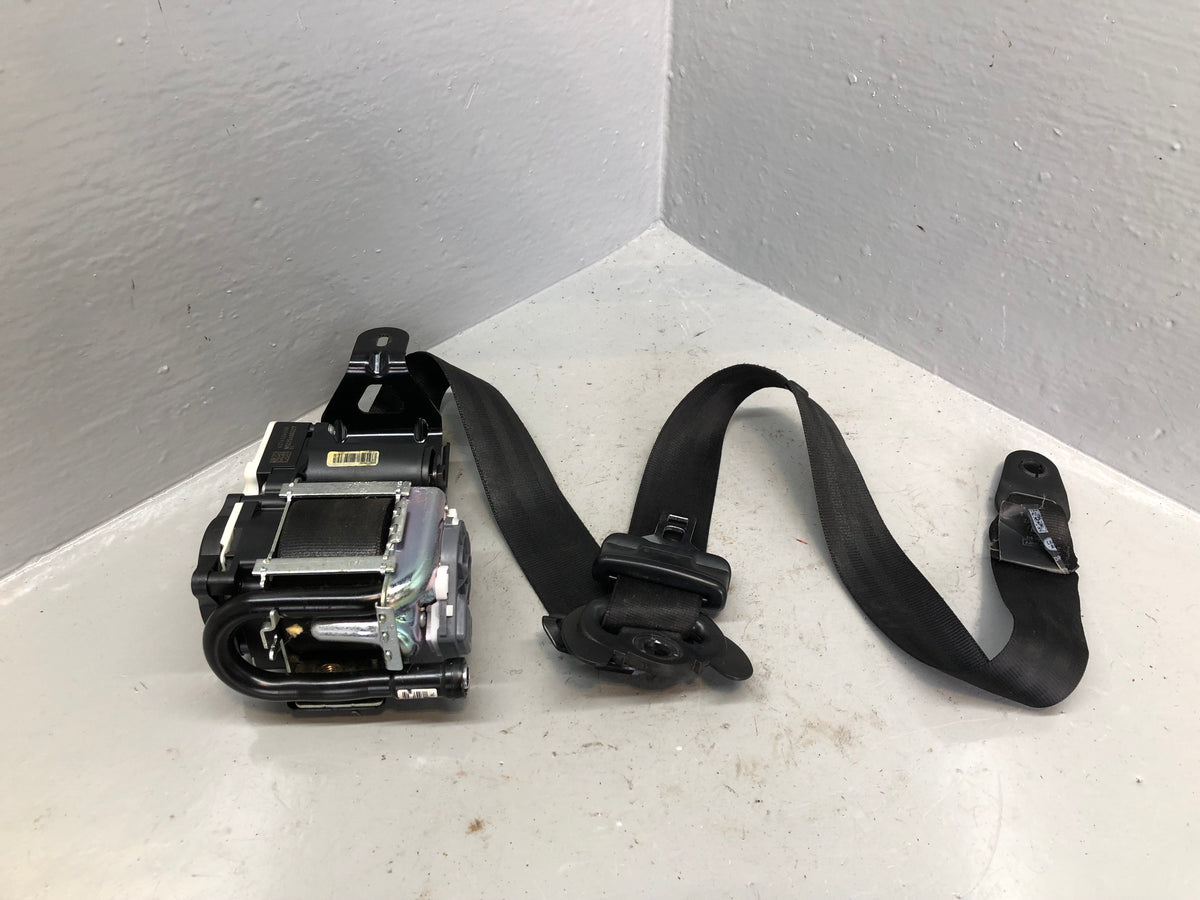 Range Rover Sport Seat Belt Off Side Front Right Retractor L494 2014 to 2022