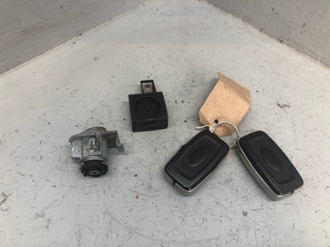 Discovery 4 Key Remotes and Blades with Door Lock Land Rover 2009 to 2014 D03086