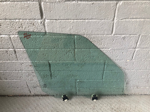 Discovery 4 Window Glass Near Side Front Door Land Rover 2009 to 2016 D03086