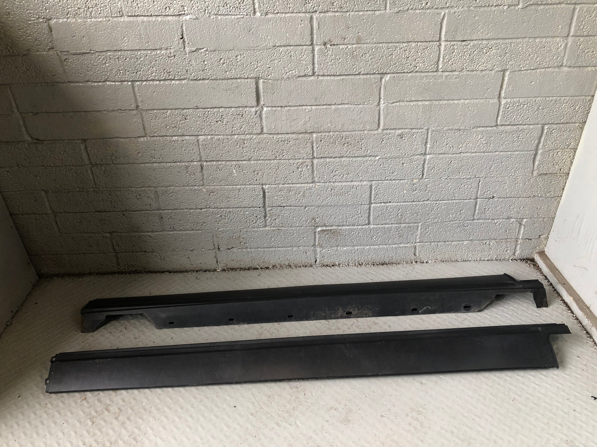 Range Rover Sport Sill Covers Plastic Trims Pair Of L494 2014 to 2022 L14046