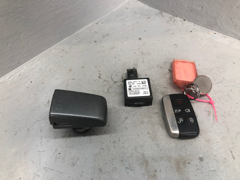 Discovery 4 Key Remote and Blade with Door Lock Land Rover 2009 to 2016 K18066