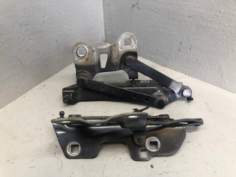 Range Rover L405 Bonnet Hinges Pair Of in Black 2013 to 2017