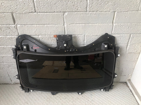 Discovery 3 Sunroof Complete with Motor and Blind Land Rover 2004 to 2009 K02066