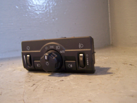 Freelander 2 Headlight Switch HSE 6G9N-13A024-HE Land Rover 2006 to 2011