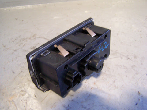 Freelander 2 Headlight Switch HSE 6G9N-13A024-HE Land Rover 2006 to 2011