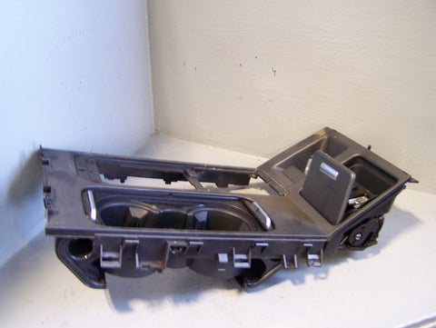 Range Rover L322 Centre Console Fascia Cup Holders 12V Port Black 2006 to 2013