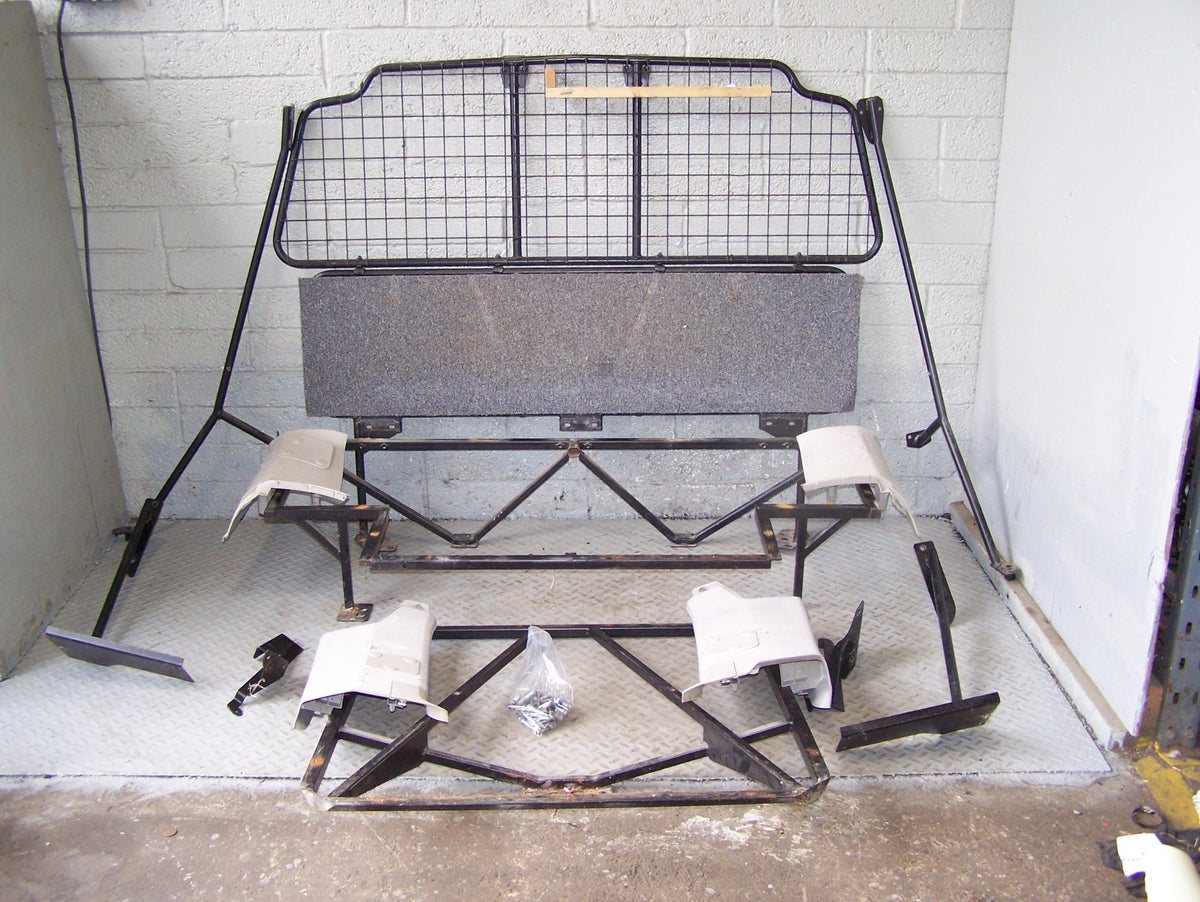 Discovery 3  Bulkhead Commercial with Fittings Genuine Land Rover 2004 to 2009