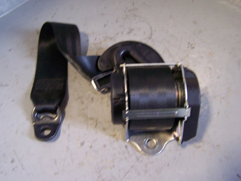 Discovery Sport Seat Belt Off Side Rear Middle Row L550 Land Rover 2014 to 2019