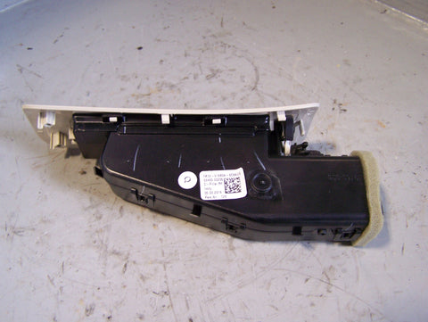 Discovery Sport Air Vent Off Side Right C Pillar L550 Land Rover 2014 to 2019