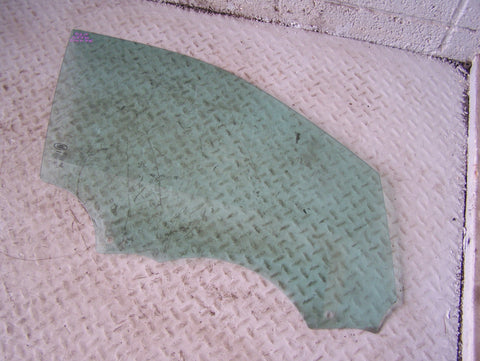 Discovery Sport Window Glass Off Side Front Right L550 Land Rover 2014 to 2019