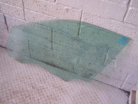 Discovery Sport Window Glass Near Side Front Left L550 Land Rover 2014 to 2019