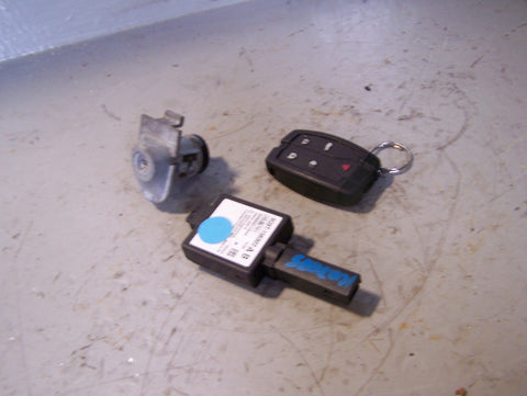 Freelander 2 x 1 Key Door Lock and Reciever Land Rover 2006 to 2015 R07075