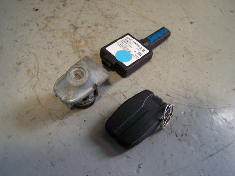 Freelander 2 x 1 Key Door Lock and Reciever Land Rover 2006 to 2015 R07075