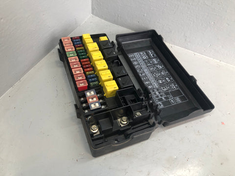 Discovery 2 Fuse Box and Cover Engine Bay 2.5 TD5 Land Rover L20076