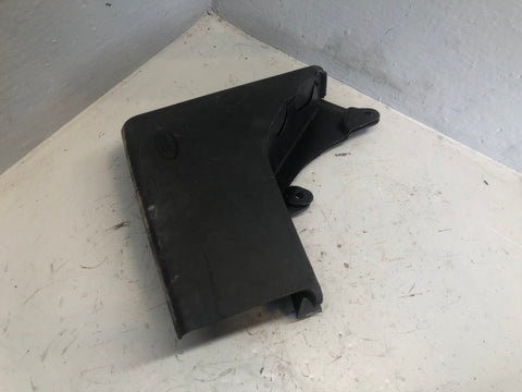 Discovery 4 Mud Flap Guard Near Side Front Genuine Land Rover CAS000114