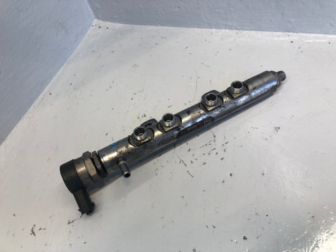 Fuel Rail Near Side 3.0 SDV6 CK5Q-9D280-AB Range Rover L405 Sport L494