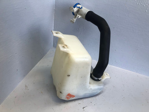 Freelander 1 Washer Bottle Windscreen 2 x Pumps Land Rover 1998 to 2006