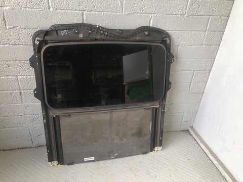 Range Rover Sport Sunroof Complete with Motor and Blind L320 2005 to 2009 D17066