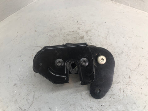 Discovery 4 Tailgate Actuator Lower Latch Off Side Land Rover 2009 to 2014