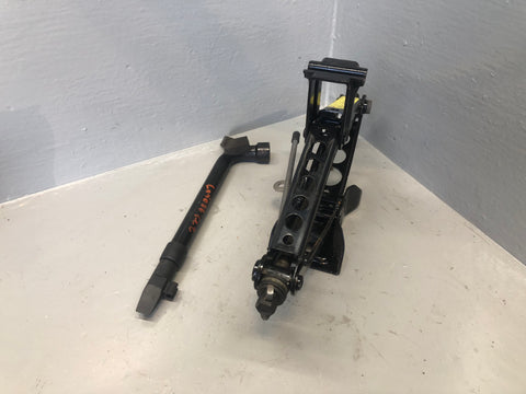 Freelander 2 Scissor Jack with Handle and Wheel Brace Land Rover 2006 to 2014