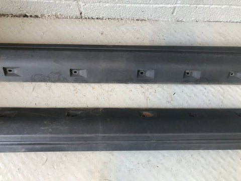 Discovery 3 or 4 Sill Trim Cover Protector Pair Land Rover 2004 to 2014 K02066