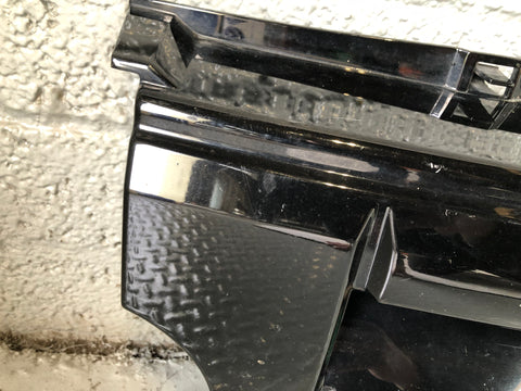 Discovery 3 Grille Front Java Black Land Rover 2004 to 2009 J14096