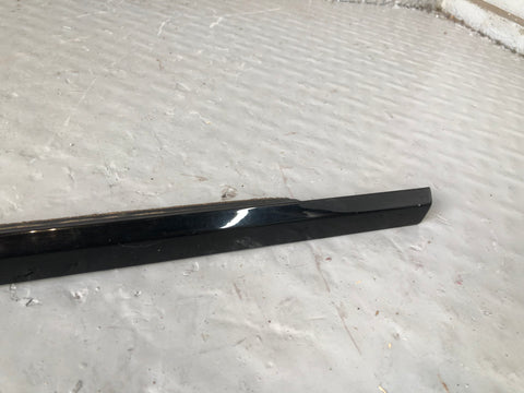 Range Rover Sport Window Weather Strip External Near Side Front Black L494