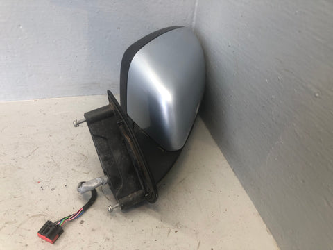 Discovery 4 Mirror Near Side Left Zermatt Silver Land Rover 2009 to 2014 L10076