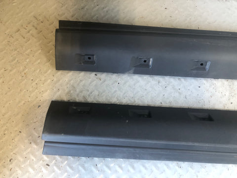 Discovery 3 or 4 Sill Trim Cover Protector Pair Land Rover 2004 to 2014 J18066