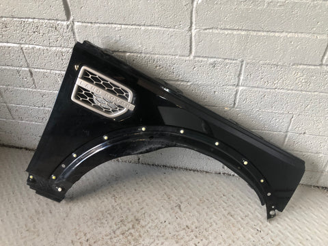 Discovery 4 Front Wing Off Side Santorini Black LRC 820 2009 to 2016 D13086