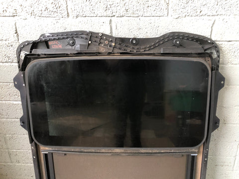 Range Rover Sport Sunroof Complete with Motor and Blind L320 2010 to 2013 L28096