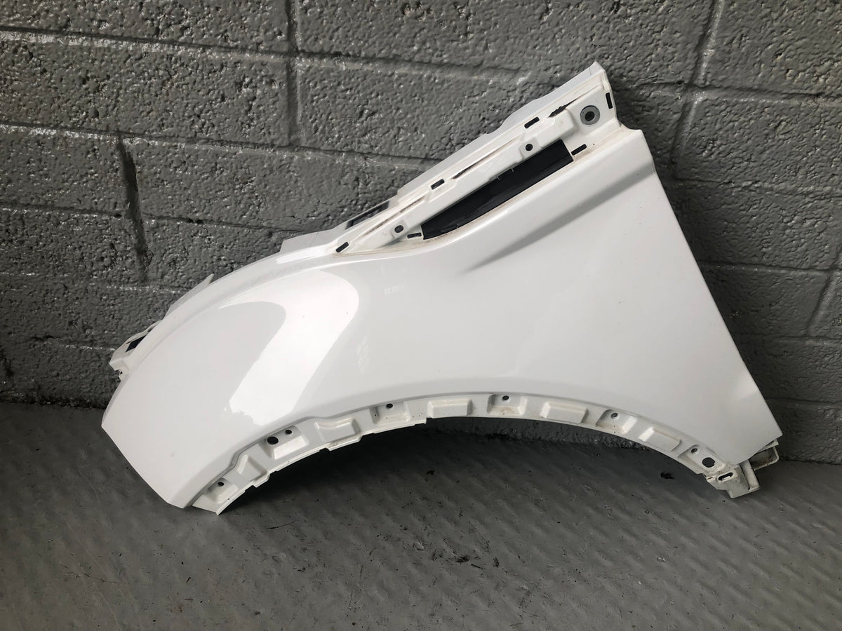 Range Rover Evoque Wing Near Side Front Fuji White LRC 867 L538 L03066